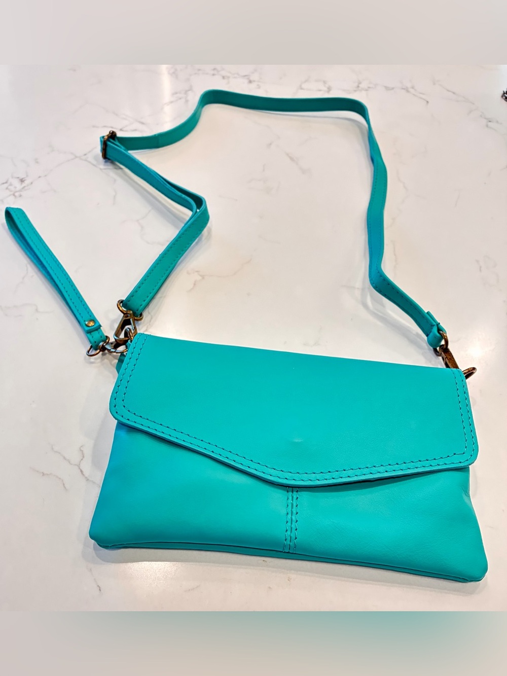 T-Nobile Italian Genuine Leather Convertible Crossbody & Wristlet Bag